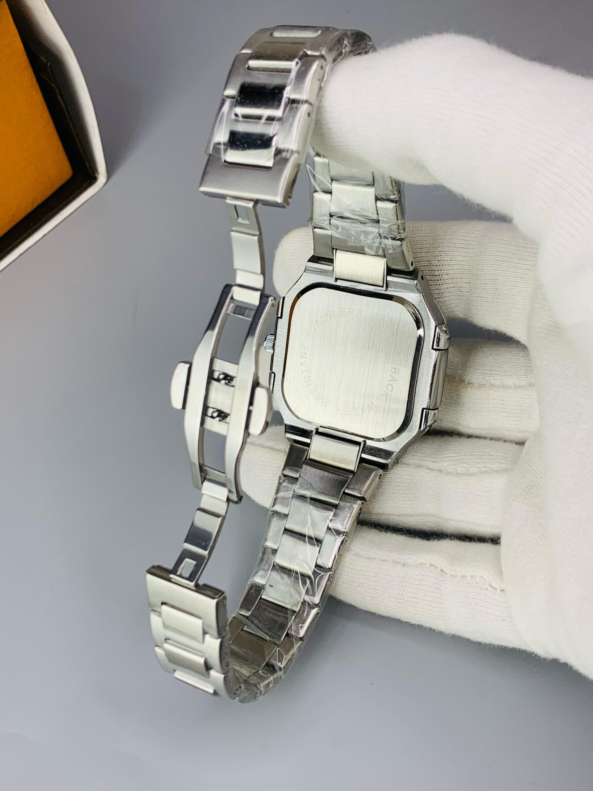 cubitus model silver chain black dial cubitus model silver chain black dial