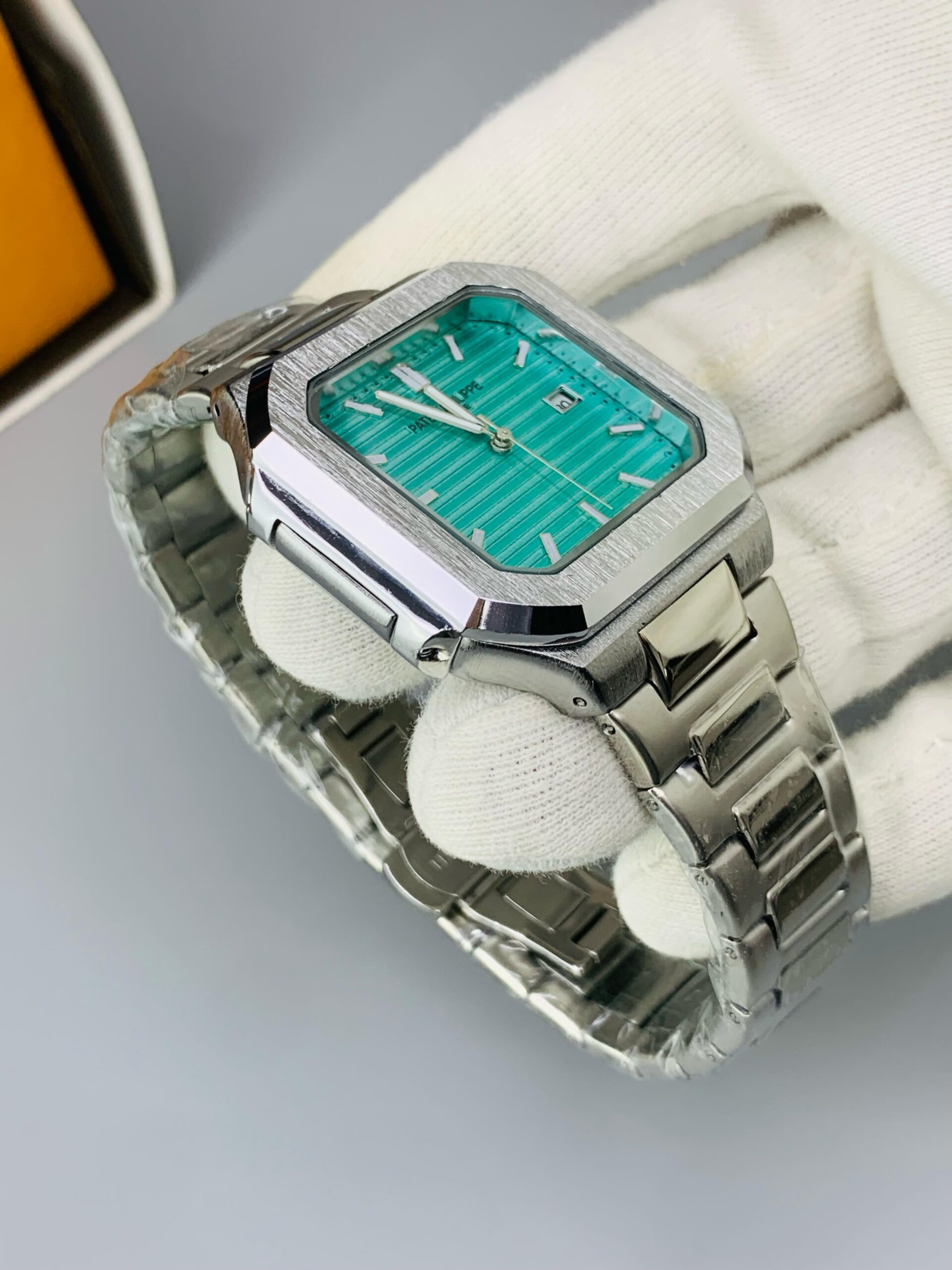 cubitus model silver chain green dial (copy) cubitus model silver chain green dial (copy)